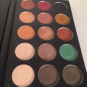 Morphe x Kathleen Lights eyeshadow palette LE